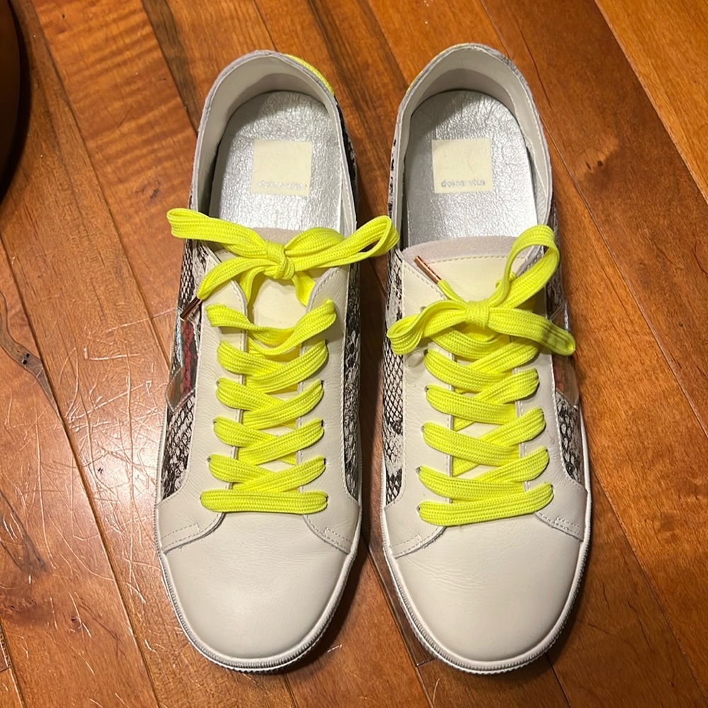 Brand New Dolce Vita Sneakets